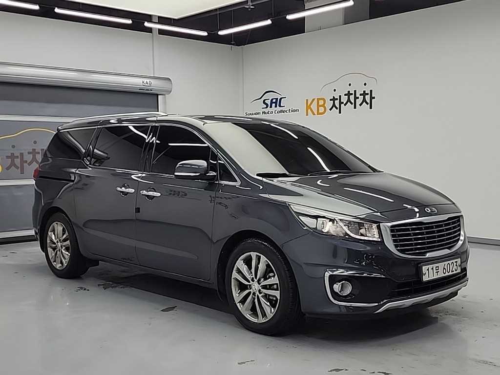 KIA Carnival - Vista 4