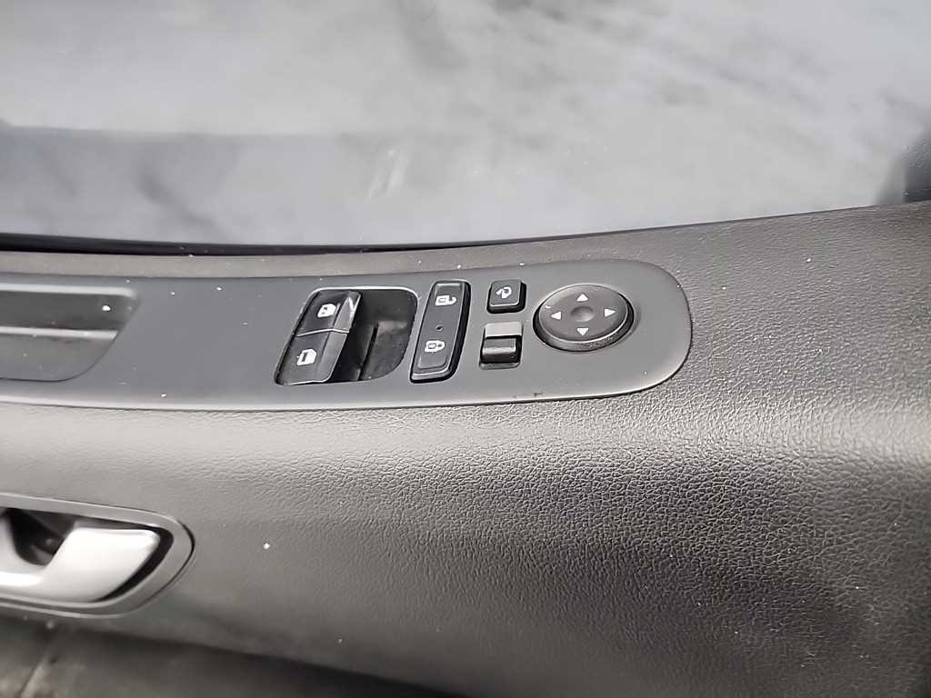 HYUNDAI Staria 2023 Gris - Importación desde Corea - HF Imports Iquique - Foto 15