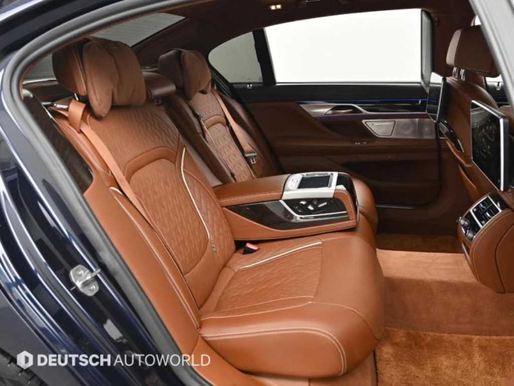 BMW 7 Series - Vista 12