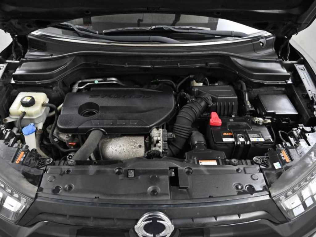 Ssangyong Tivoli - Vista 6