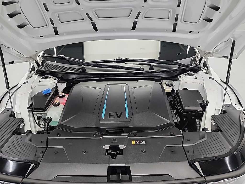 HYUNDAI Ioniq 5 - Vista 5