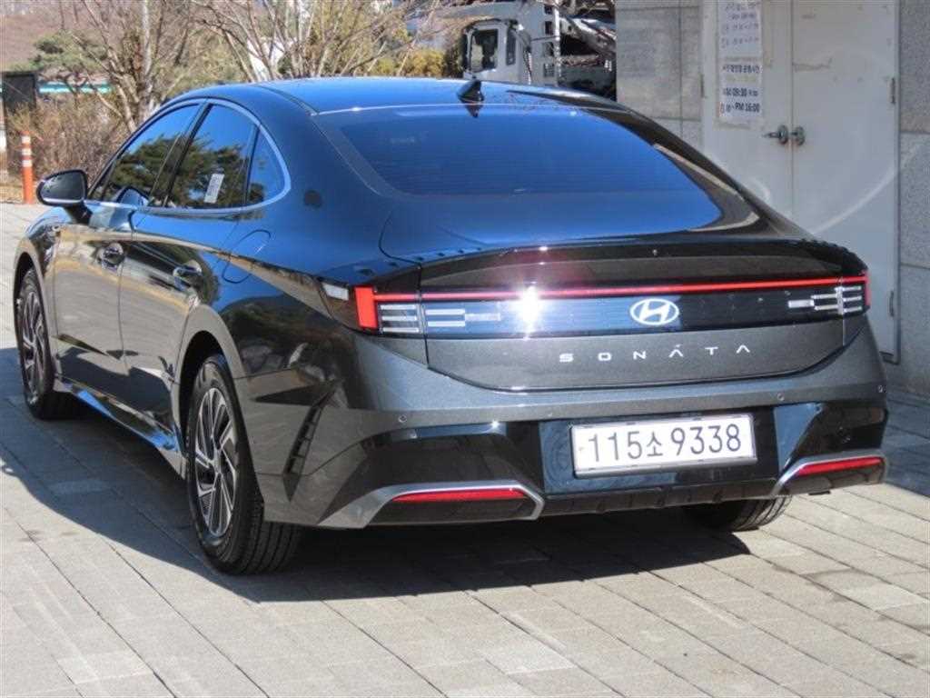 HYUNDAI Sonata - Vista 4