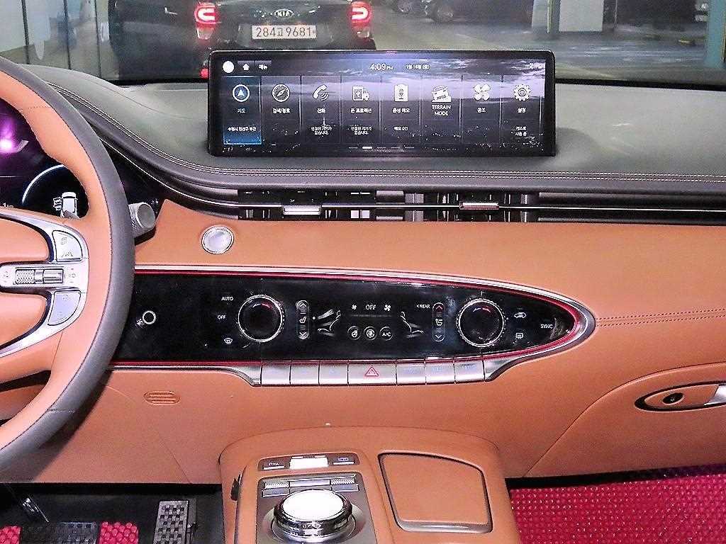 Genesis GV70 - Vista 11