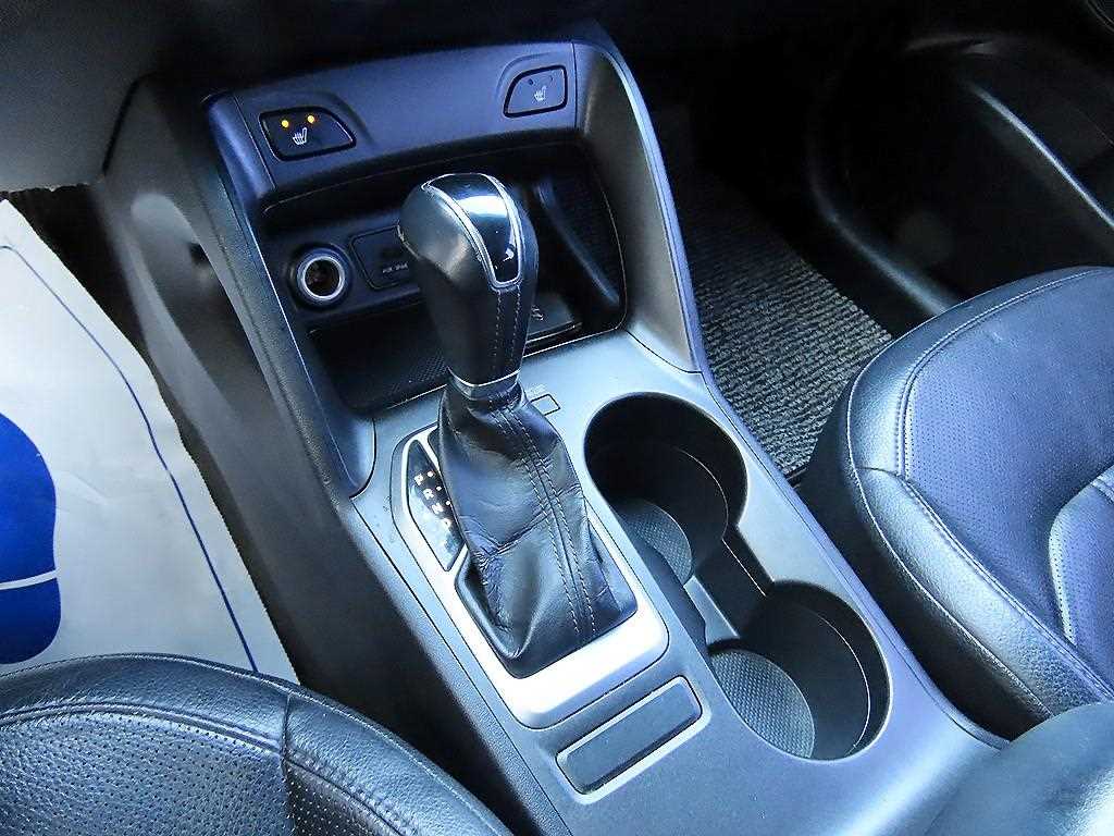 HYUNDAI Tucson - Vista 10