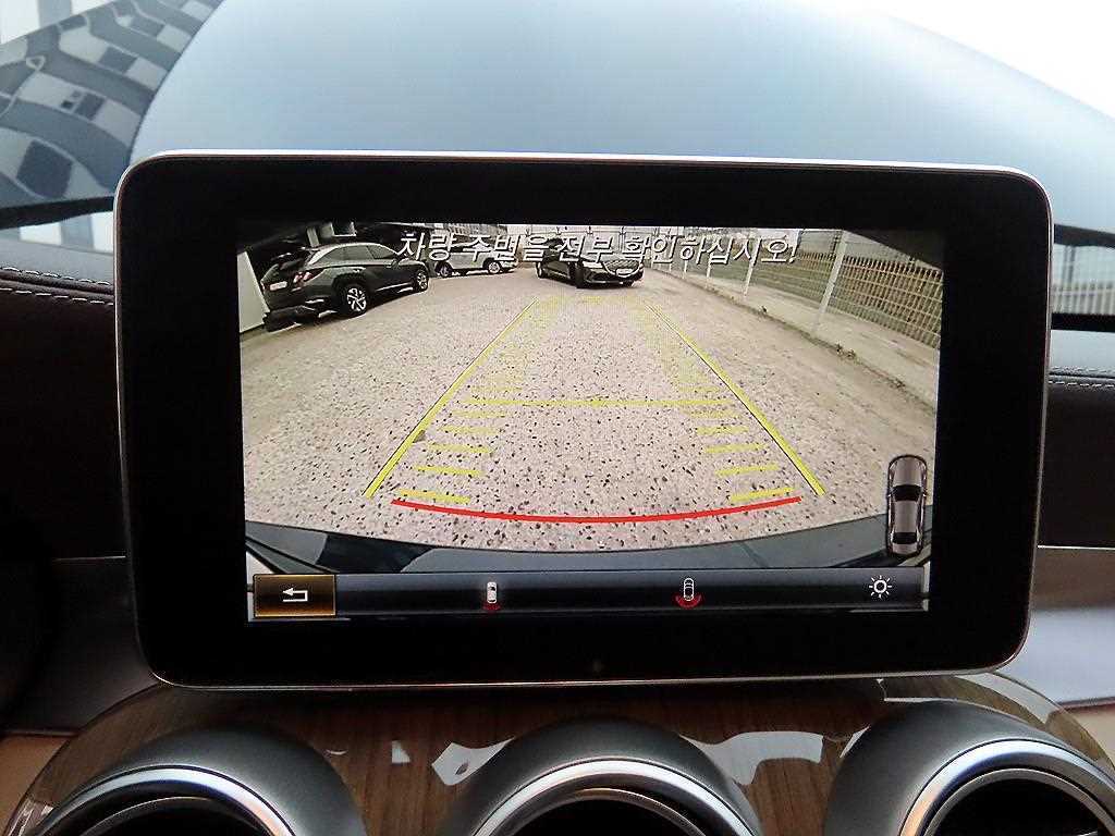 Mercedes Benz C Class 2016 Azul - Importación desde Corea - HF Imports Iquique - Foto 15