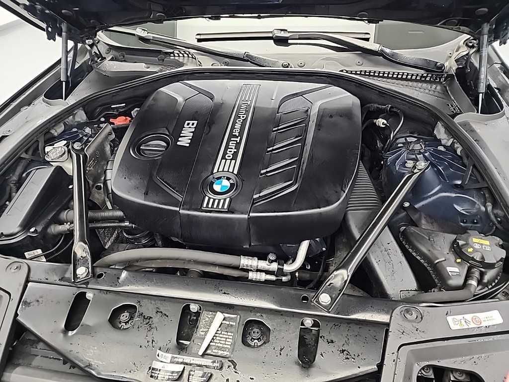 BMW 5 Series - Vista 5