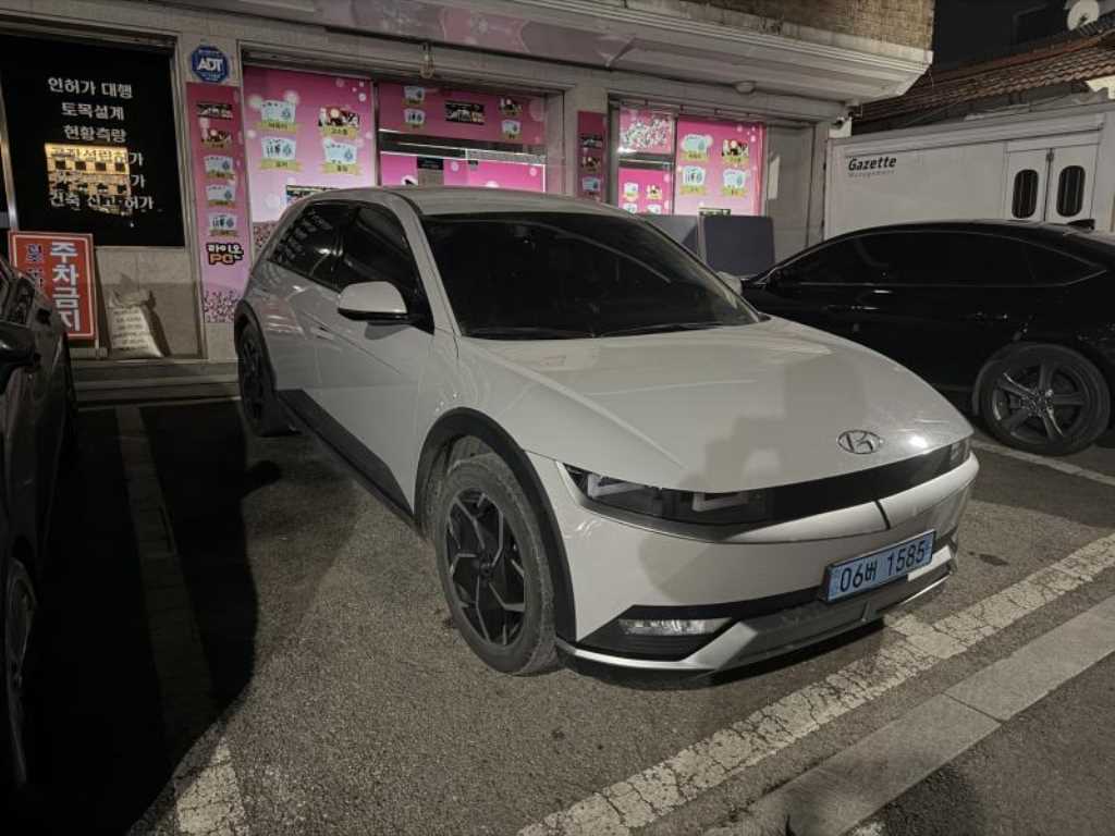 HYUNDAI Ioniq 5 - Vista 2