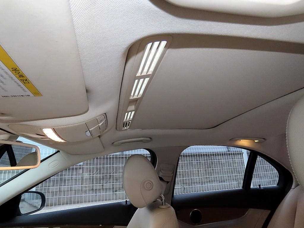 Mercedes Benz C Class 2016 Azul - Importación desde Corea - HF Imports Iquique - Foto 17