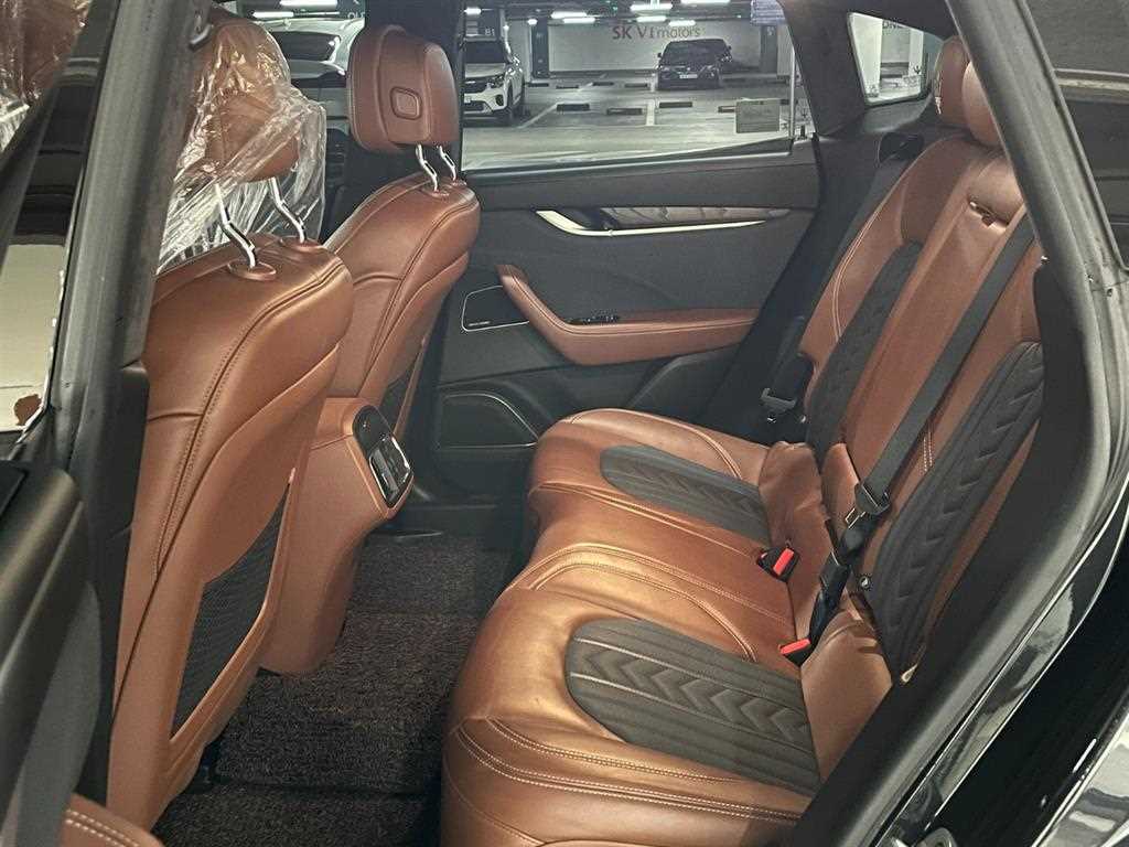 Maserati Levante - Vista 8