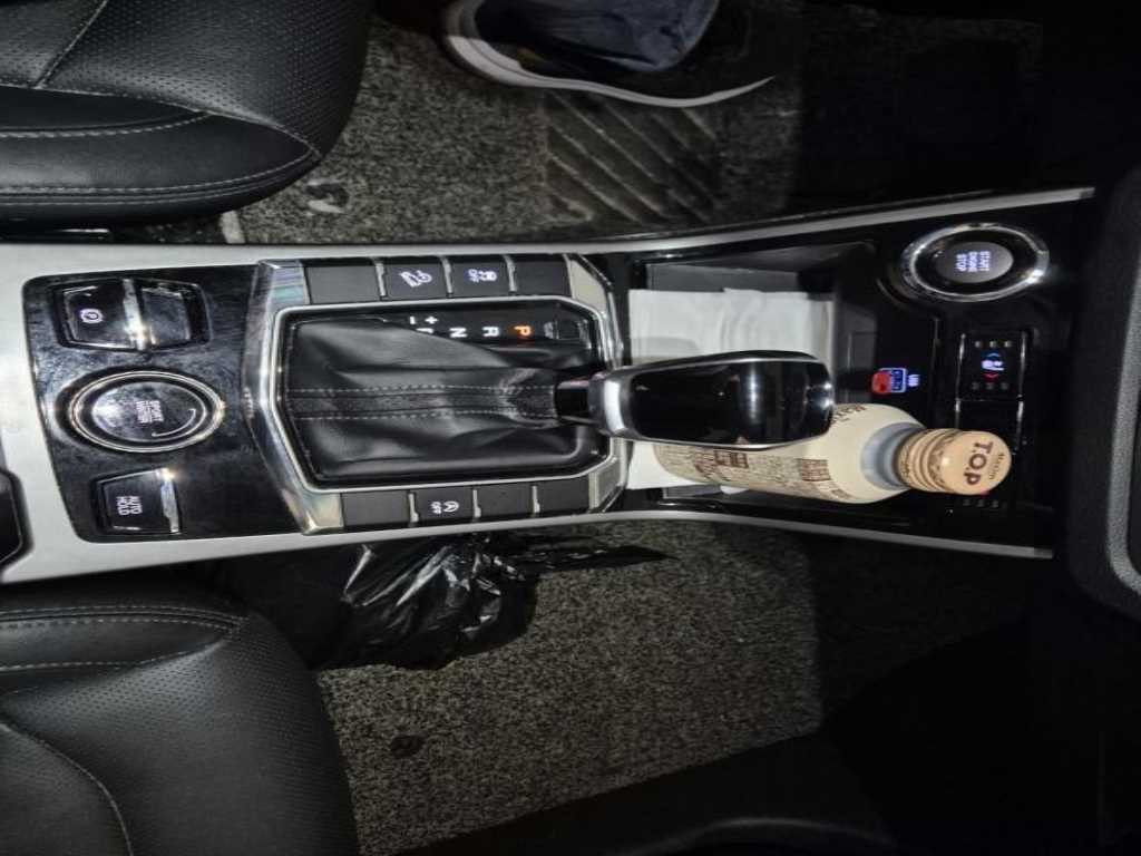 Ssangyong Korando - Vista 11