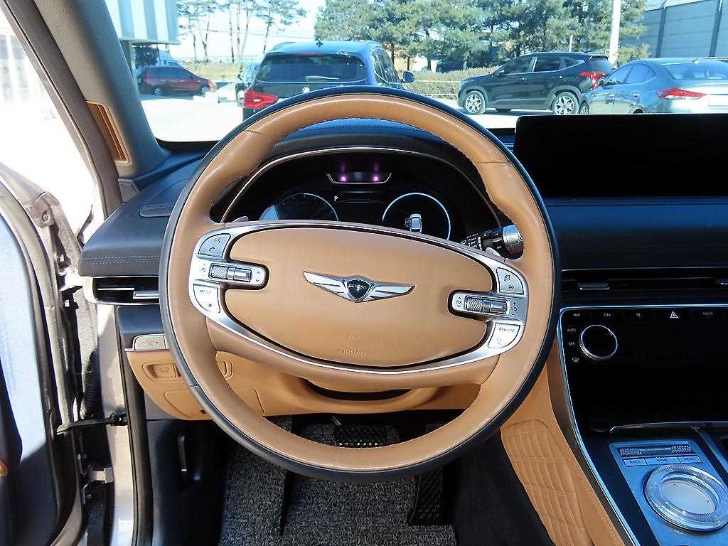 Genesis GV80 - Vista 8