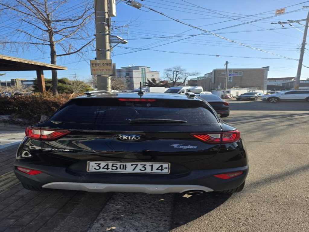 KIA Stonic - Vista 5