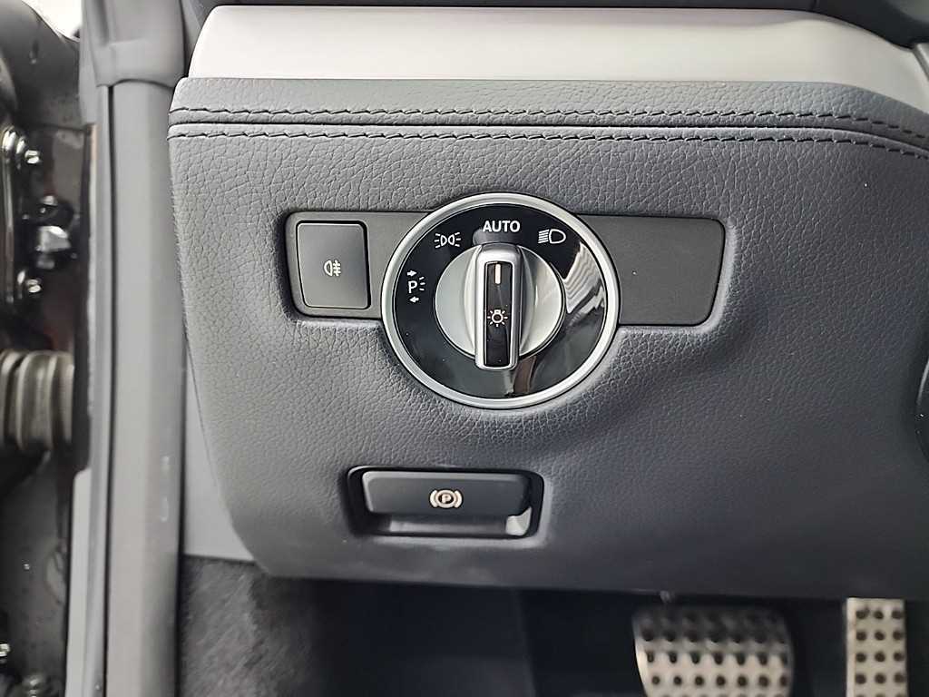 Mercedes Benz SL Class 2019 Negro - Importación desde Corea - HF Imports Iquique - Foto 17