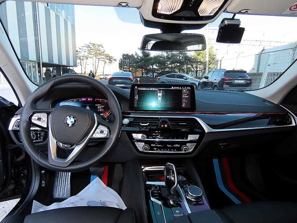 BMW 5 Series - Vista 7