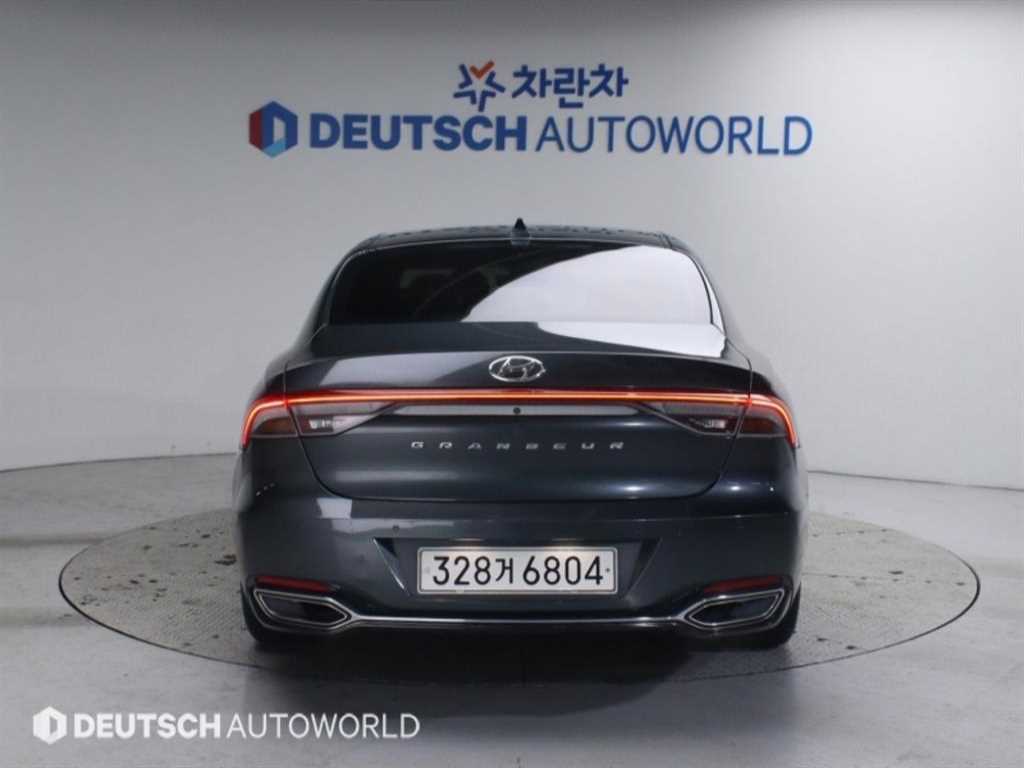 HYUNDAI Grandeur - Vista 4