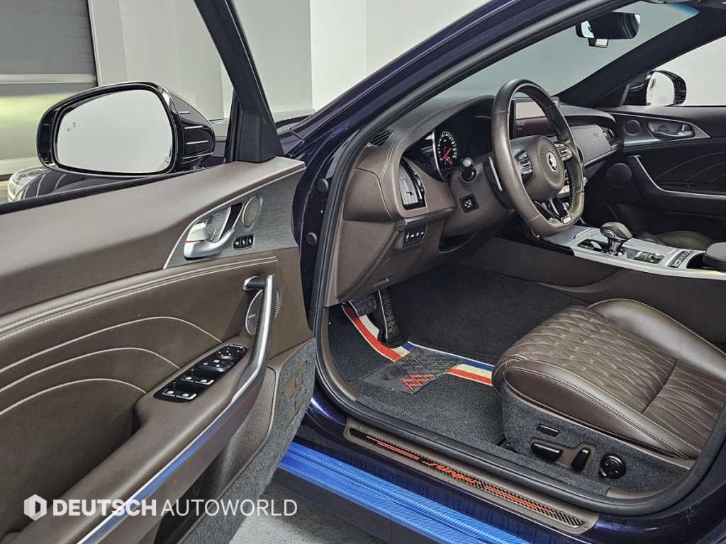 KIA Stinger - Vista 11