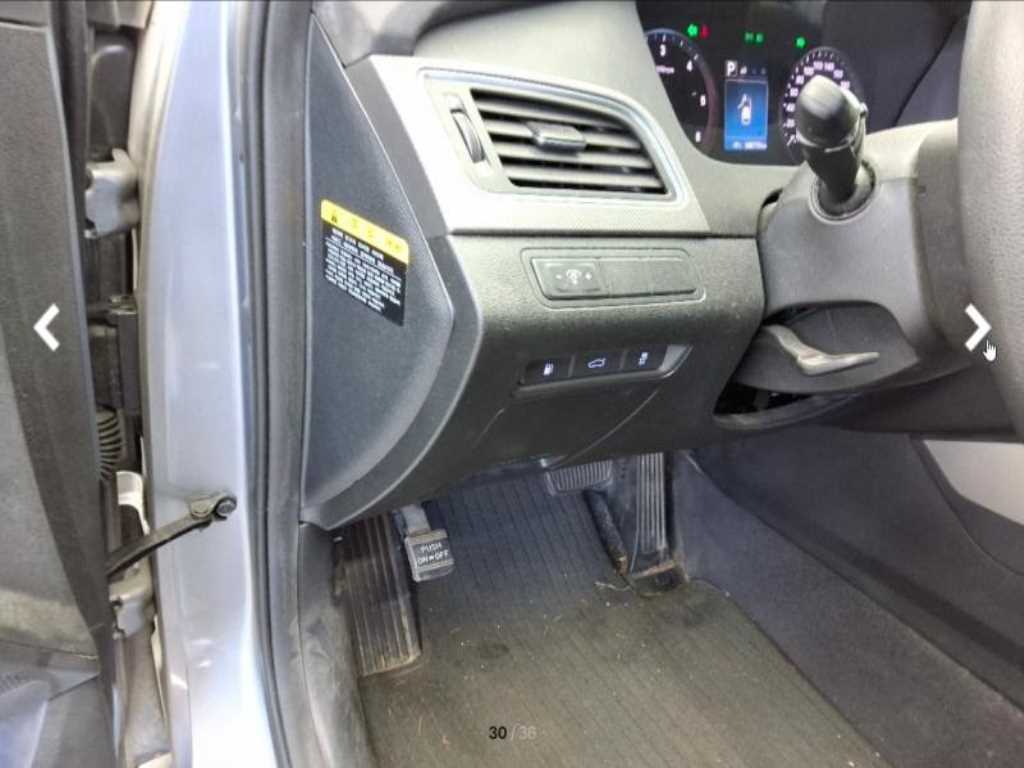 HYUNDAI Sonata - Vista 10