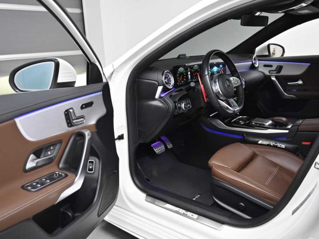 Mercedes Benz A Class - Vista 11