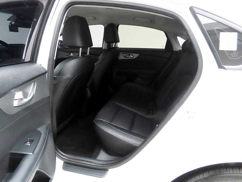 KIA K3 2020 Blanco - Importación desde Corea - HF Imports Iquique - Foto 15