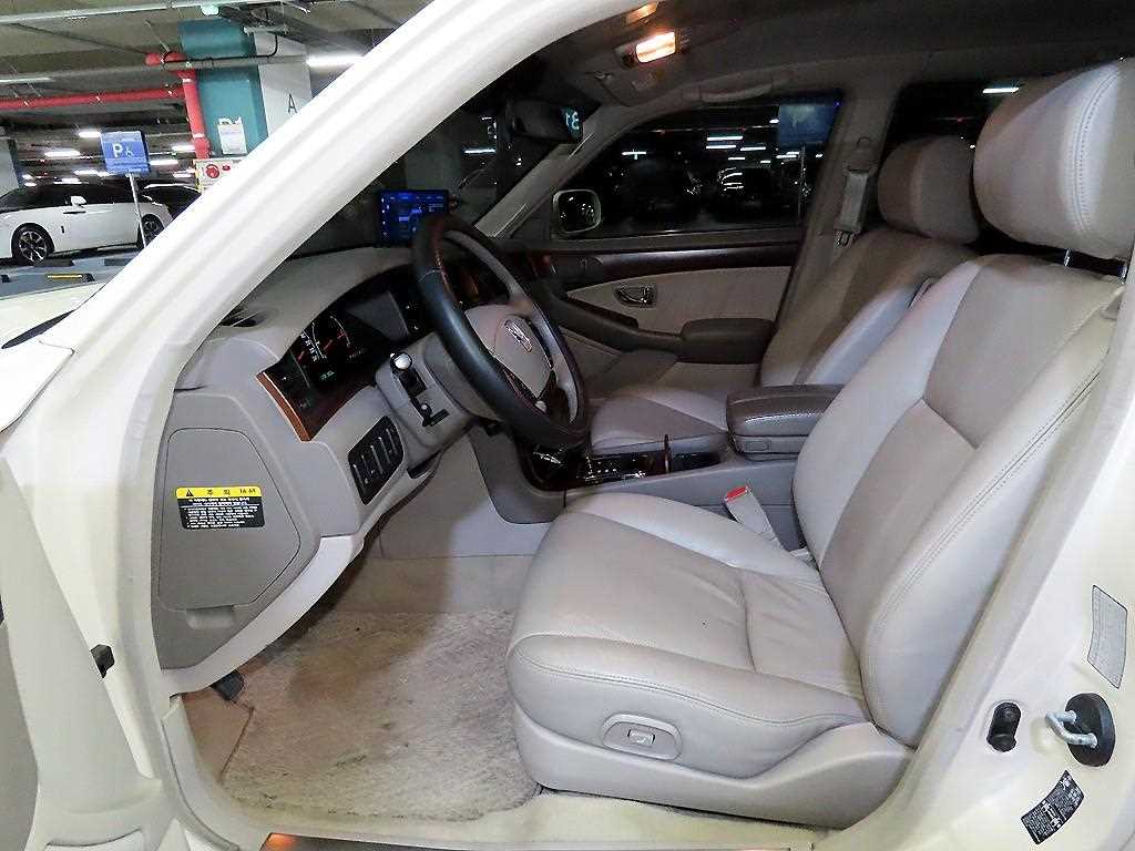 HYUNDAI Equus - Vista 6