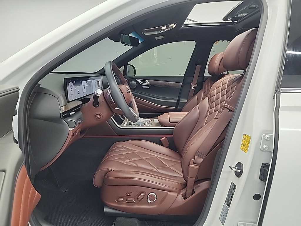 Genesis GV80 - Vista 11