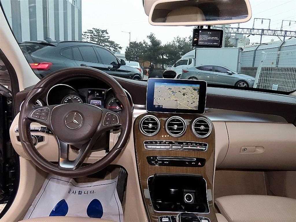 Mercedes Benz C Class - Vista 7