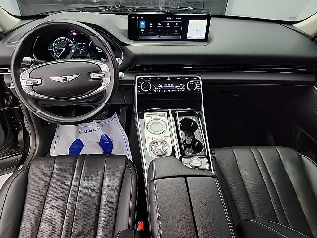 Genesis GV80 - Vista 7