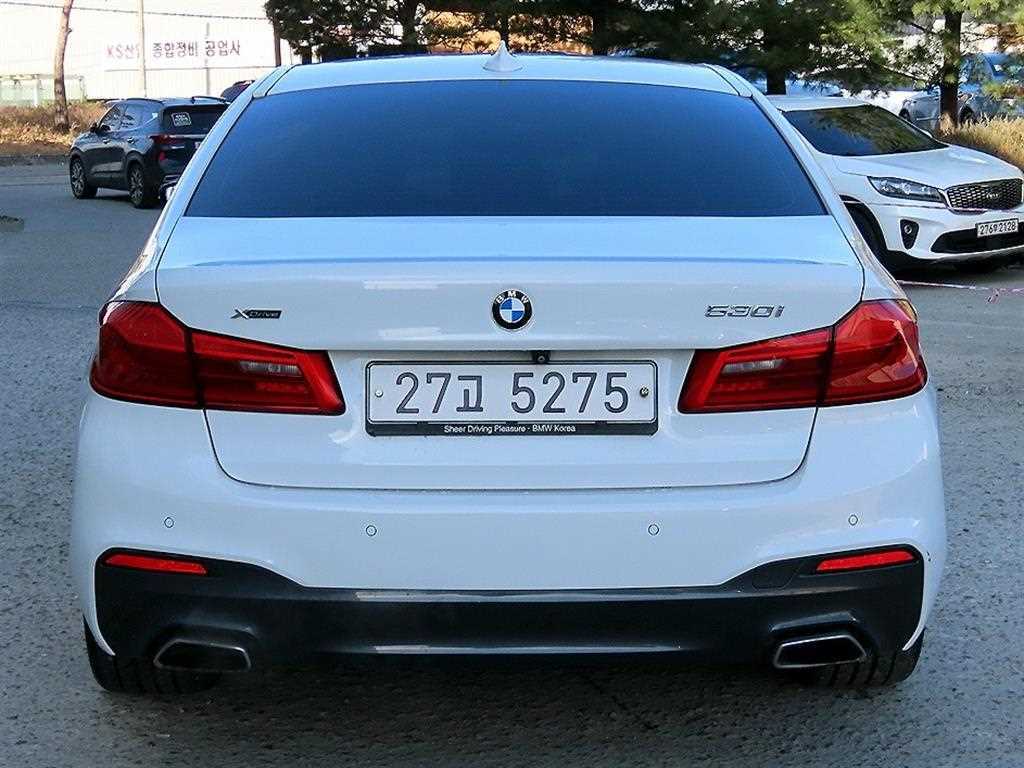 BMW 5 Series - Vista 5