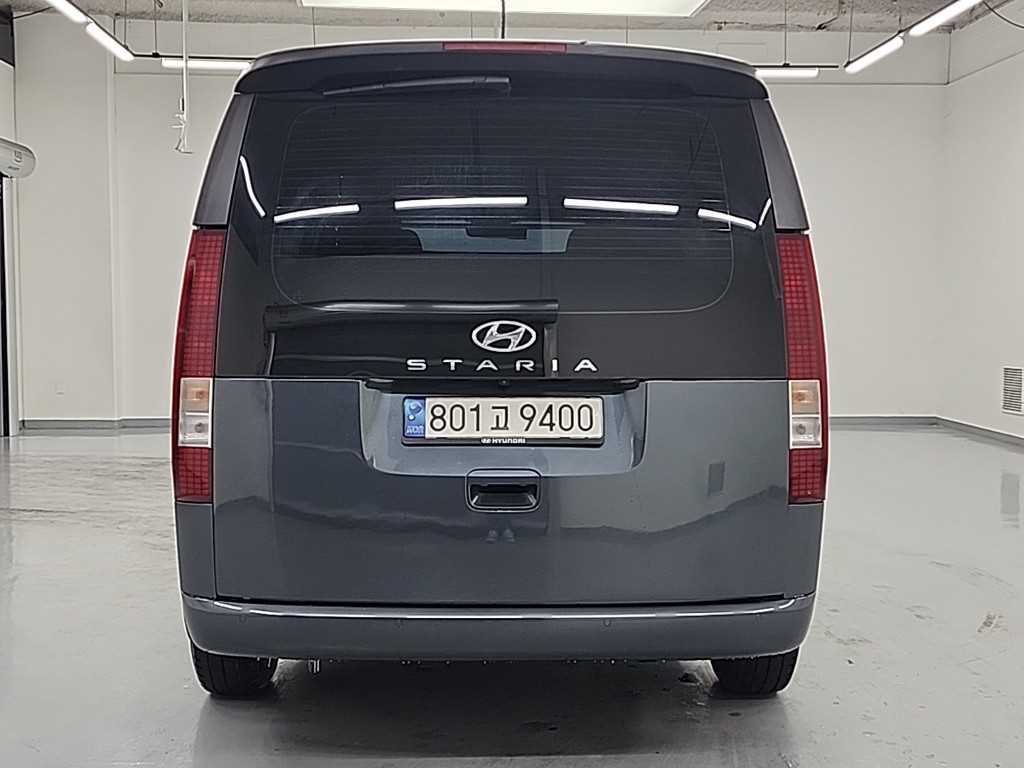 HYUNDAI Staria - Vista 4
