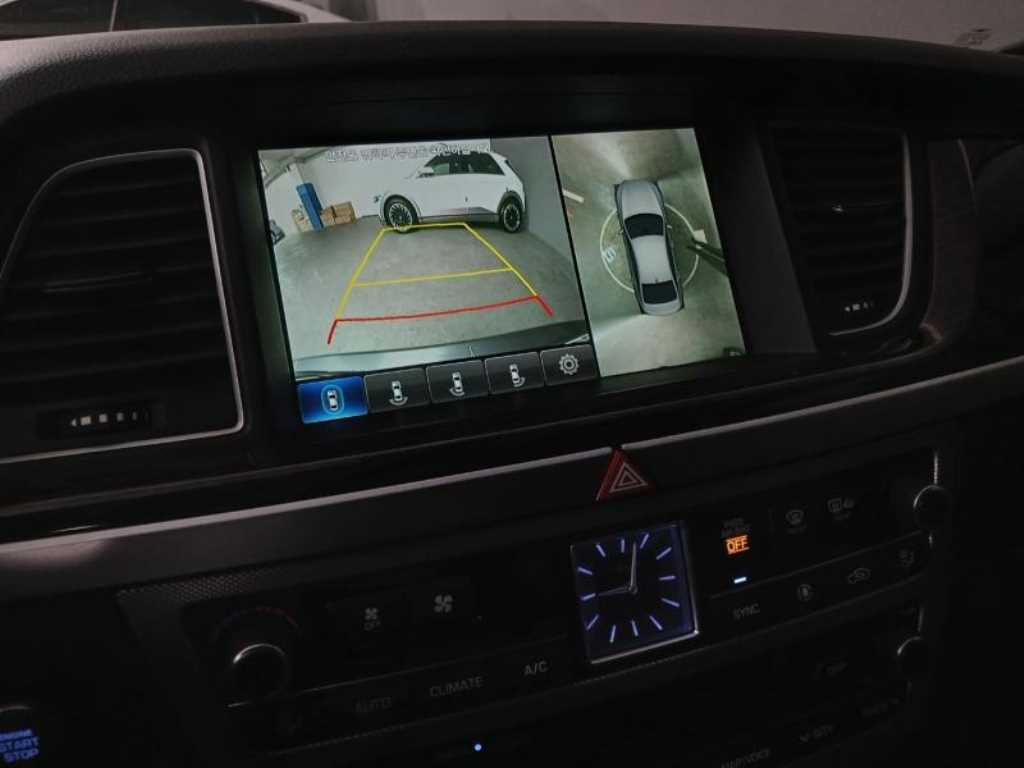 Genesis G80 - Vista 10