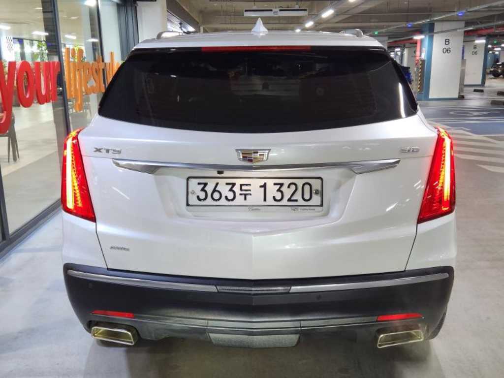 Cadillac XT5 - Vista 5