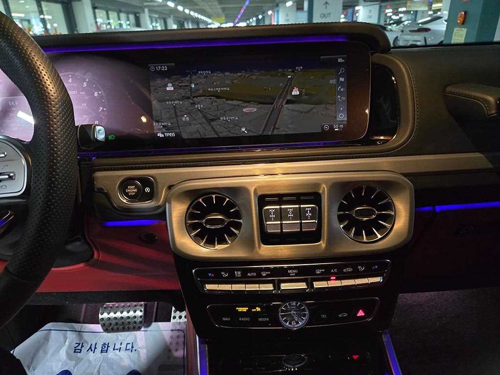 Mercedes Benz G Class (G Wagen) - Vista 11