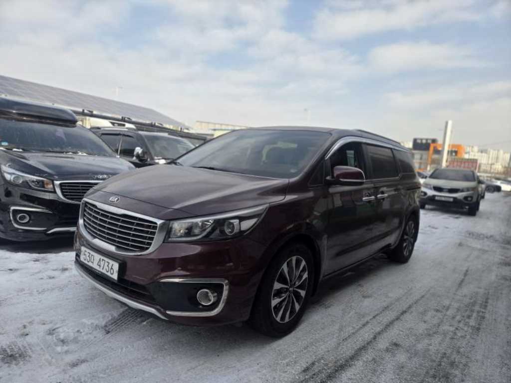 KIA Carnival - Vista 2