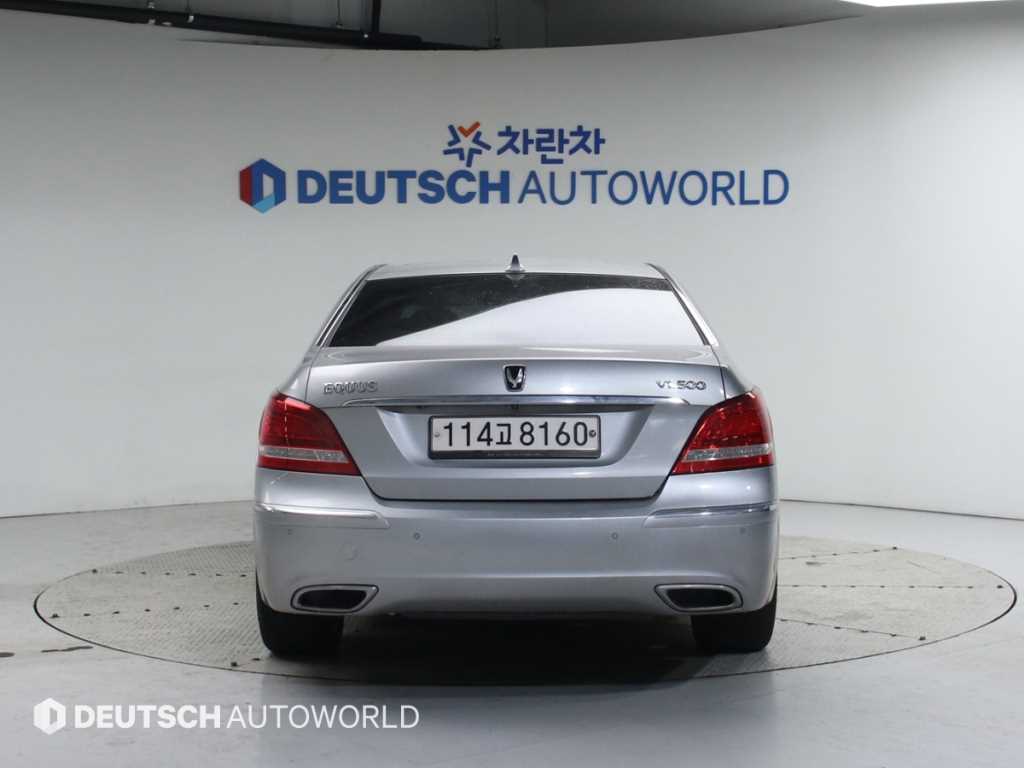 HYUNDAI Equus - Vista 4