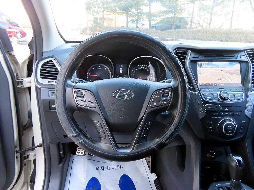 HYUNDAI Santa Fe - Vista 8