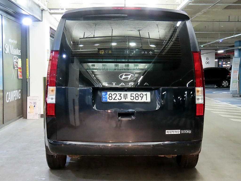 HYUNDAI Staria - Vista 5