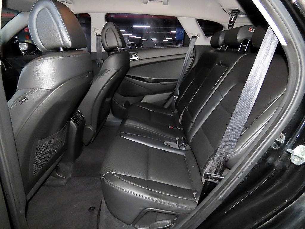 HYUNDAI Tucson - Vista 7