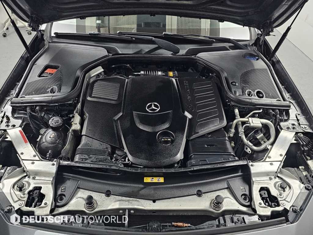 Mercedes Benz CLS Class - Vista 6