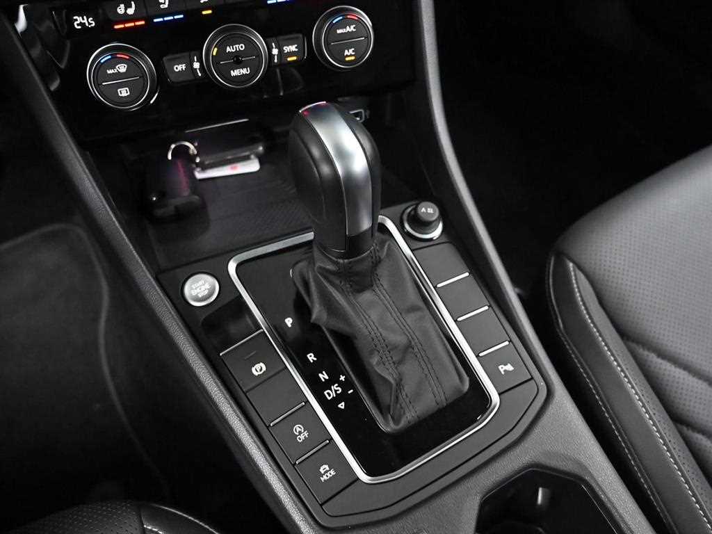 Volkswagen Jetta - Vista 9