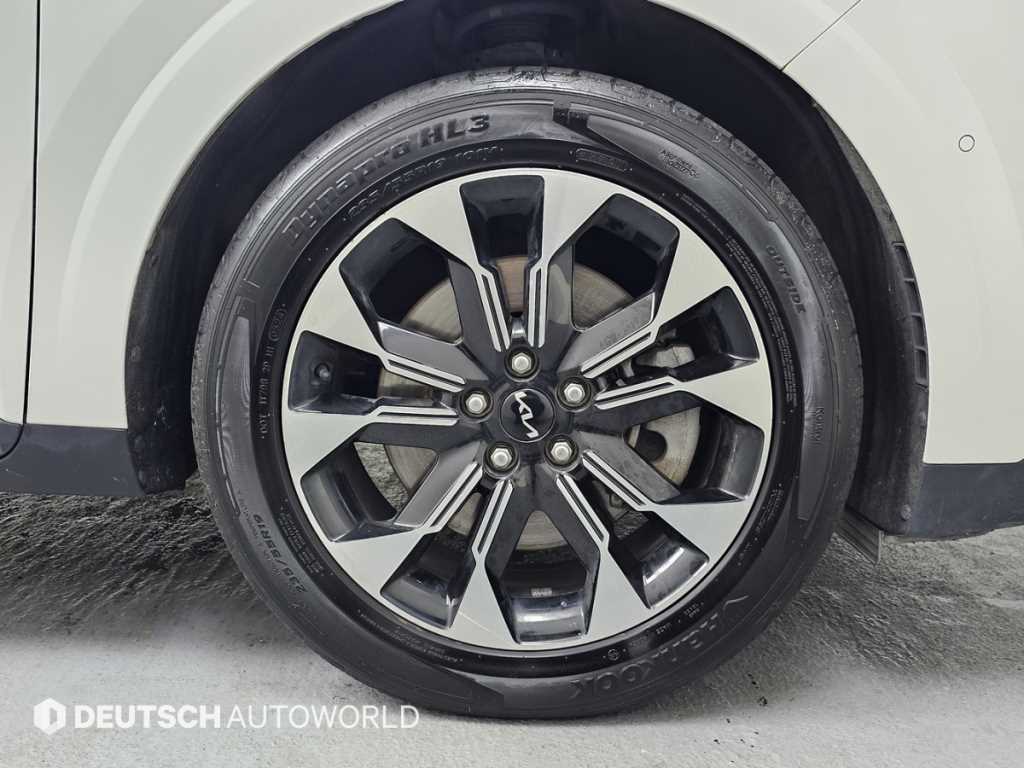 KIA Carnival - Vista 5