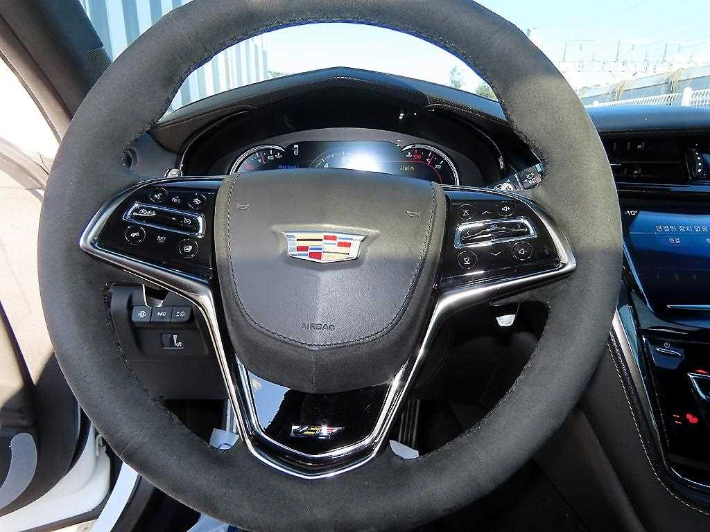 Cadillac CTS-V - Vista 8
