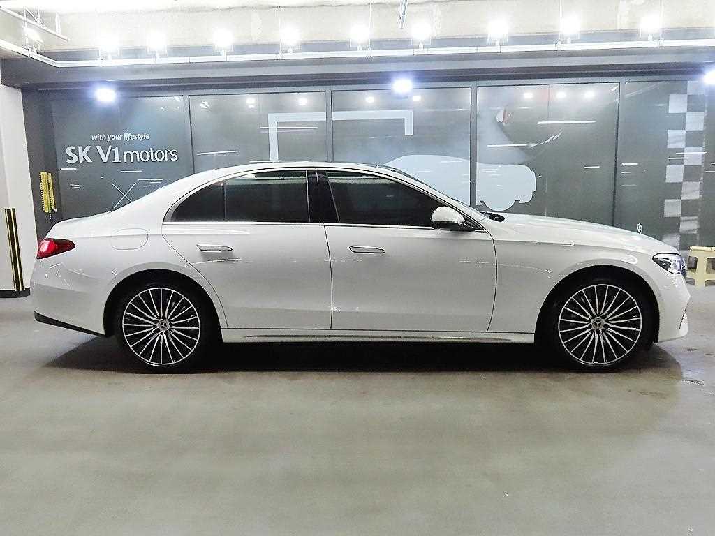 Mercedes Benz E class - Vista 4