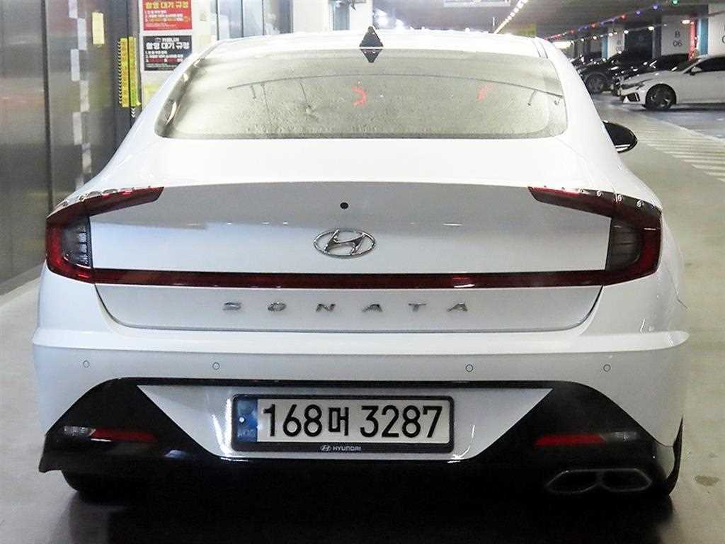 HYUNDAI Sonata - Vista 5