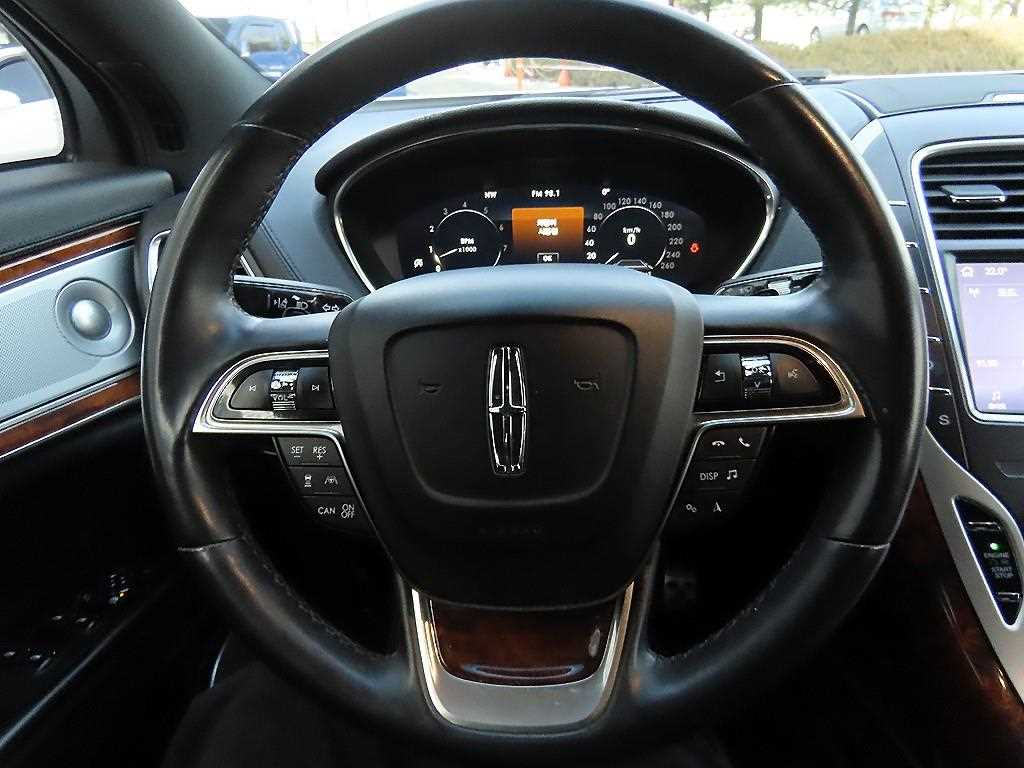 Lincoln Nautilus - Vista 8