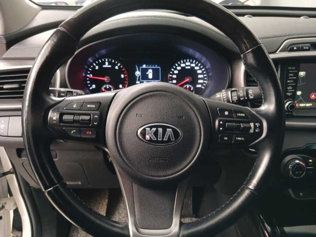 KIA Sorento 2016 Blanco - Importación desde Corea - HF Imports Iquique - Foto 13