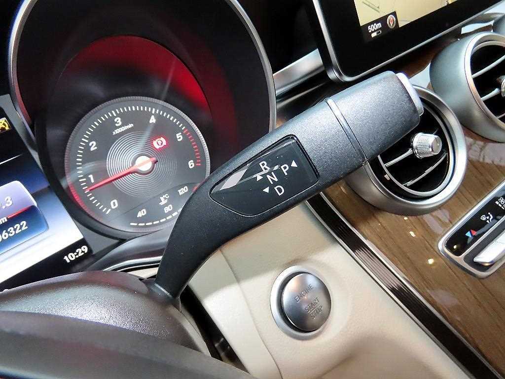 Mercedes Benz C Class - Vista 11