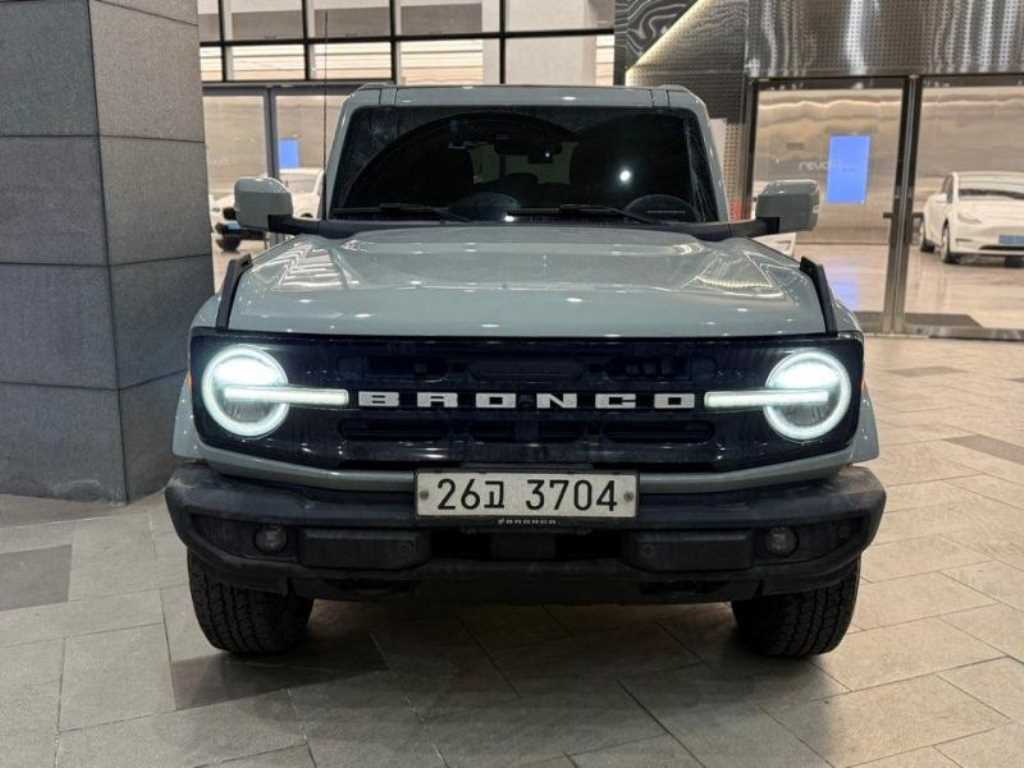 Ford Bronco - Vista 2