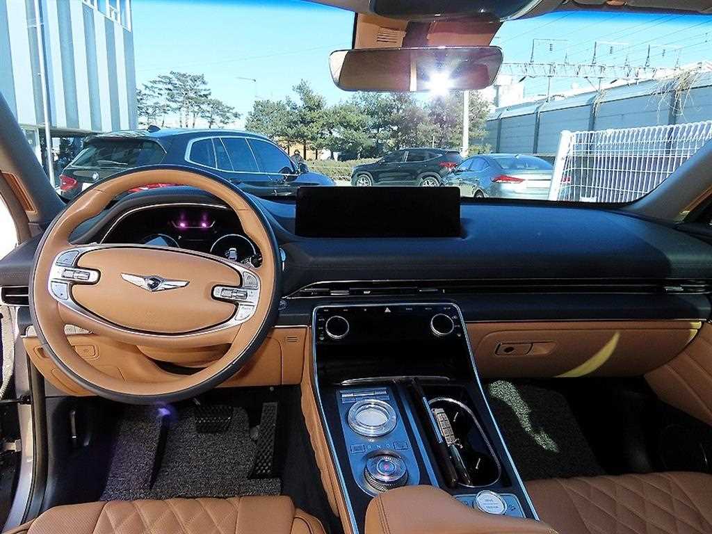 Genesis GV80 - Vista 7