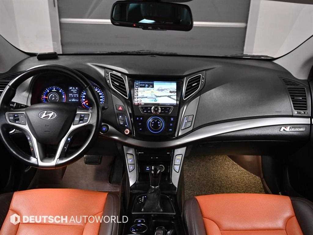 HYUNDAI i40 - Vista 7