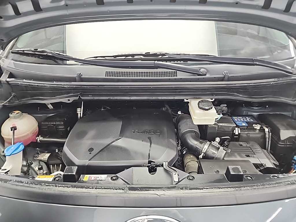 HYUNDAI Staria - Vista 6